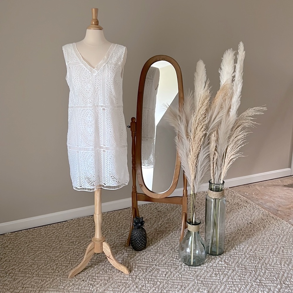 Beach Cover Up, White lace, Size XXL - really US size 8/10